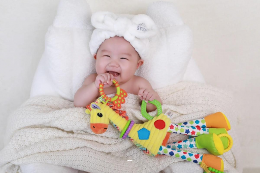 塔城6岁宝宝掉头发正常吗 塔城6岁宝宝掉头发正常吗